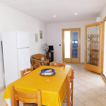 Nyaraló Appartamento Lido Marini *